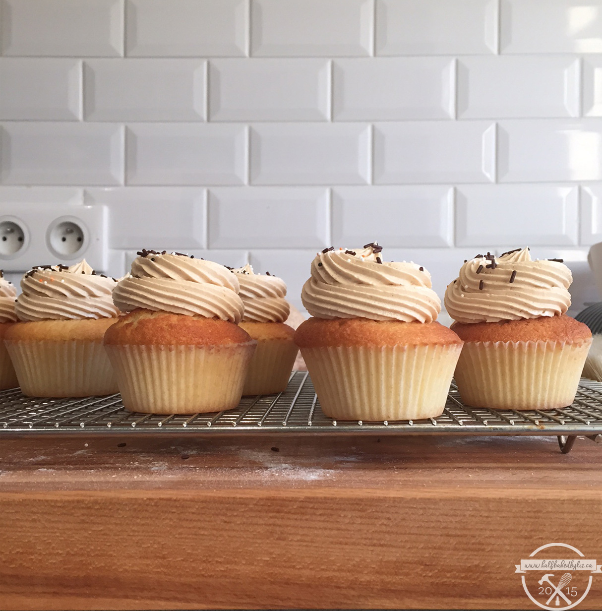 23 - Pumpkin Spice Latte Cupcakes