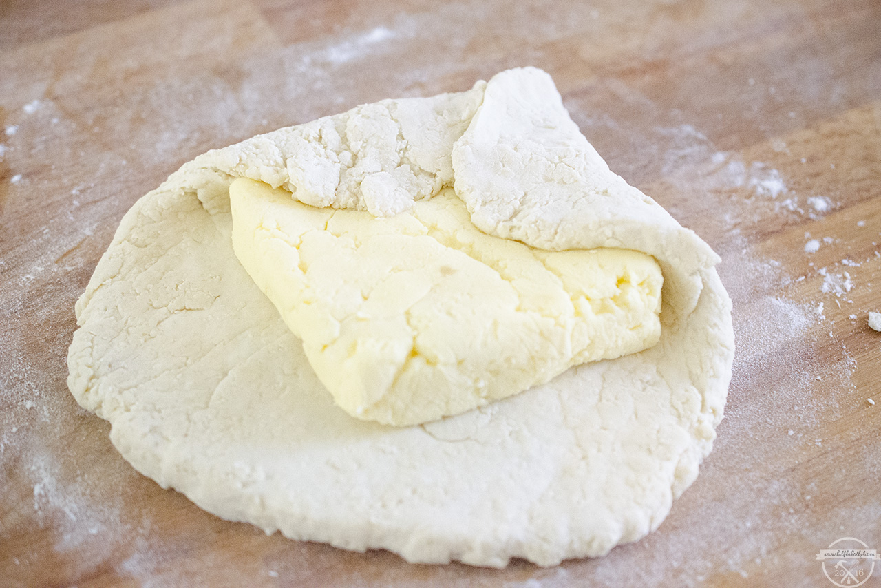 13-envelop-butter-in-dough