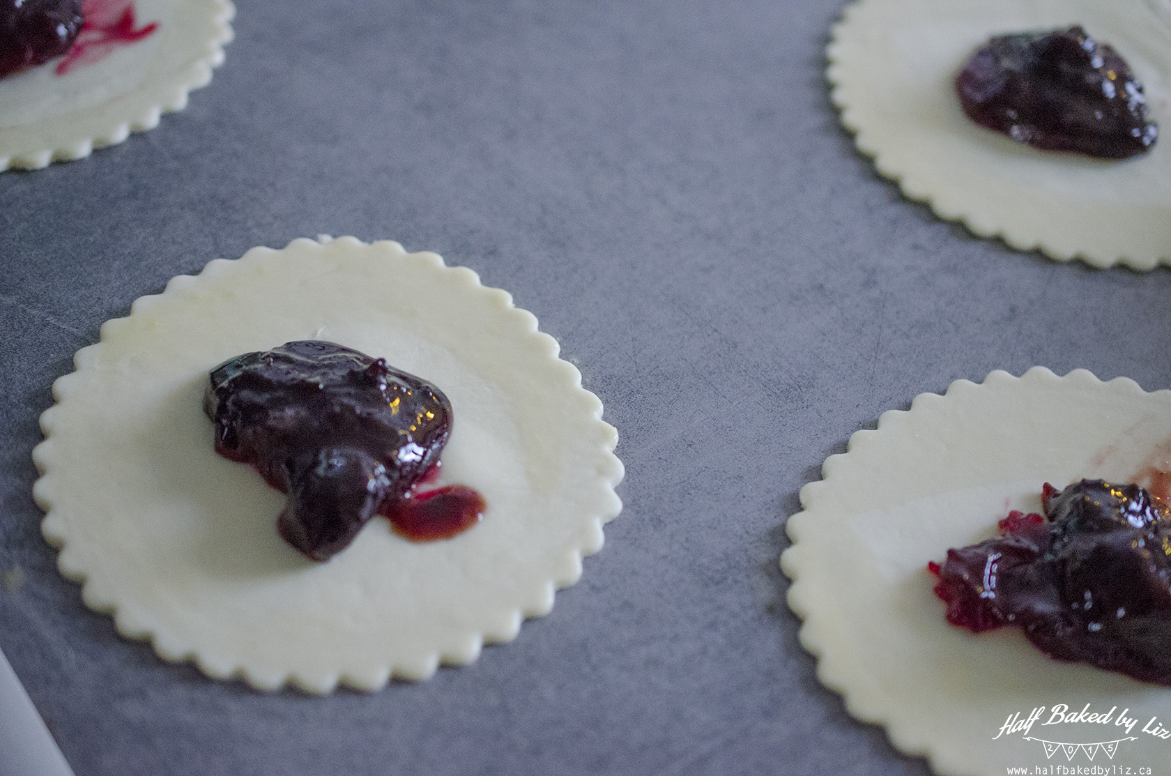 6 - Add Jam And Egg Edges